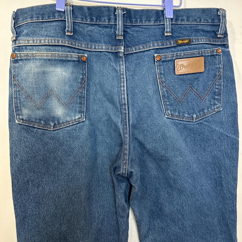 2010s Wrangler Cowboy Western Straight Leg Jeans Faded Blue Denim 36x30 LARGE image 3