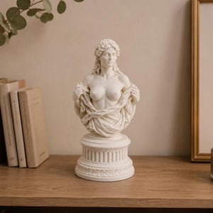 Klassisk grekisk gudinnabyststaty, elegant kvinnlig marmorinspirerad skulptur, 3D-tryckt heminredning – neoklassisk konst, hylla och skrivbordsdisplay