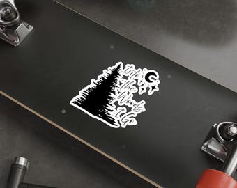 In den Wald I Go Gestanzter Aufkleber | Kiefer Tannenbaum Mond Typografie | 5 Größen erhältlich