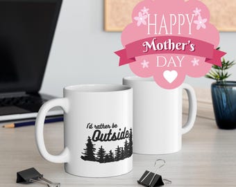 森の木々が描かれた屋外マグカップ - アウトドア愛好家のためのセラミック製コーヒーカップ