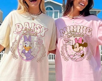 Camiseta retro para amigas a la hora del té, camiseta de Minnie Daisy para parejas de mejores amigas, camiseta para viaje de chicas a Disney, linda camiseta a juego para mejores amigas, fiesta del té en Epcot