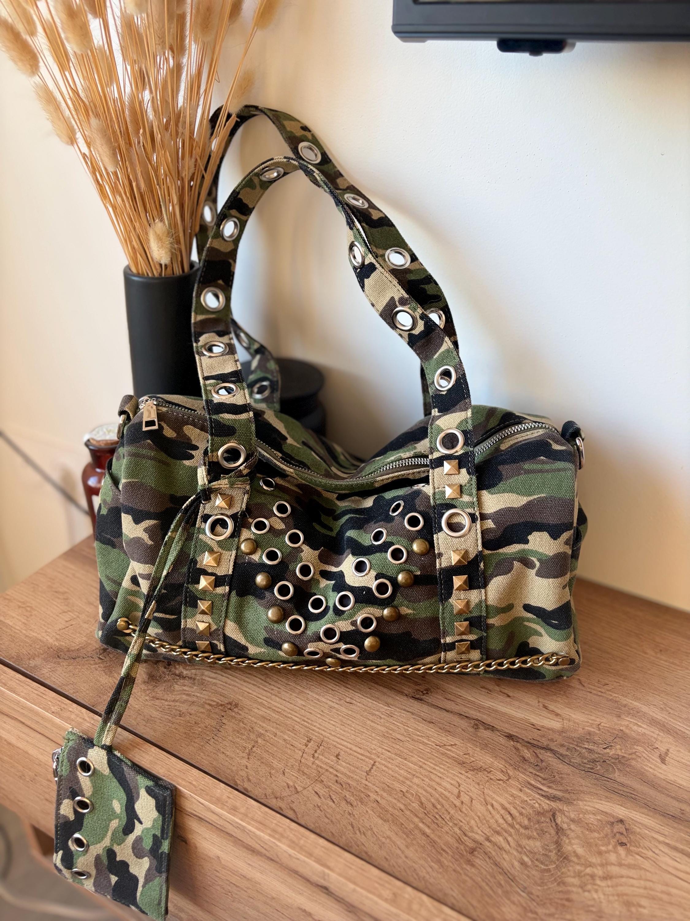 バッグ [Vintage] 90s Camouflage Gimmick Pouch il_fullxfull.8147205533_ic06.jpg