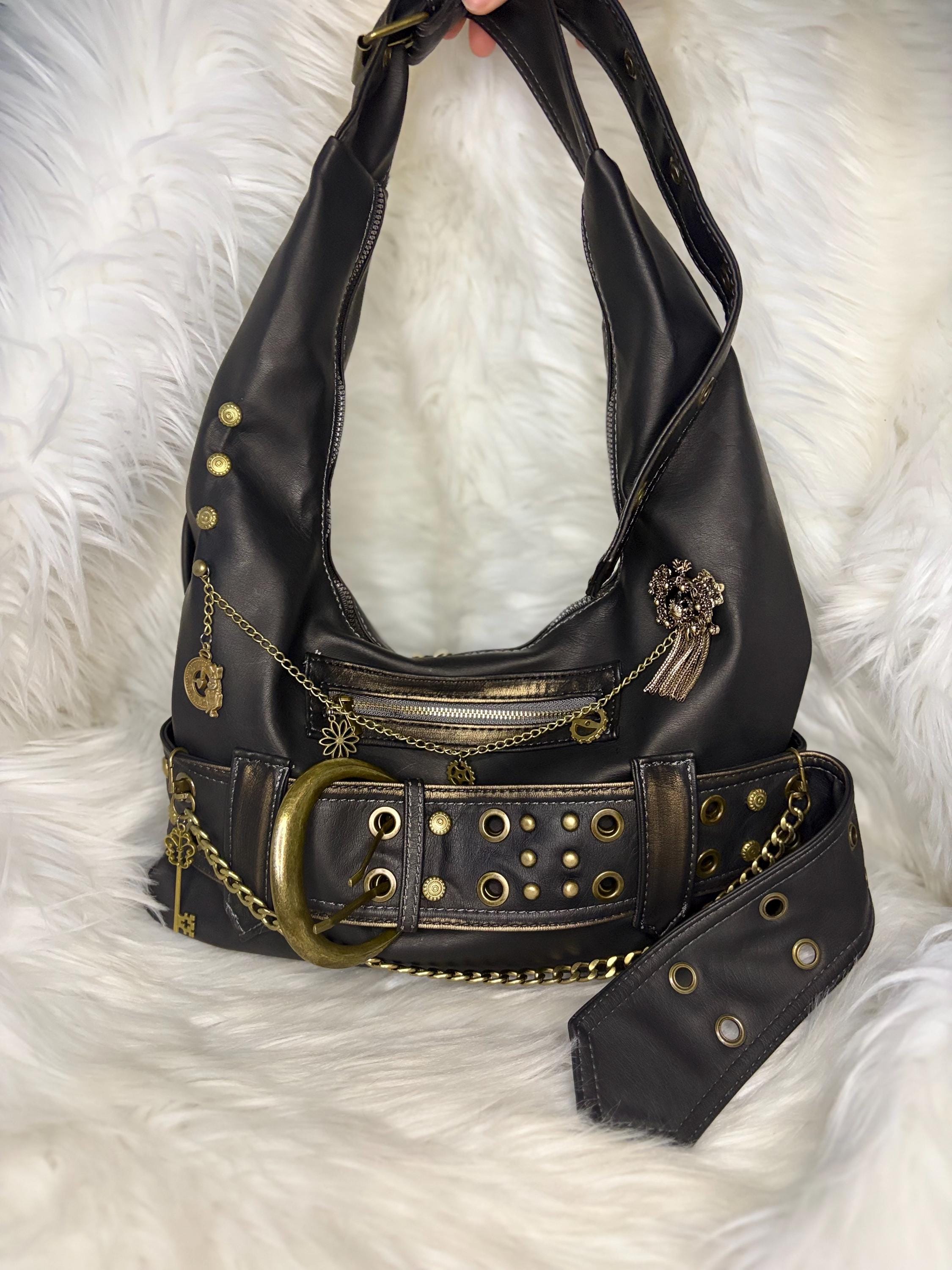 Black Y2K Shoulder Bag With Gold Chains & Belt – Vintage Grunge 