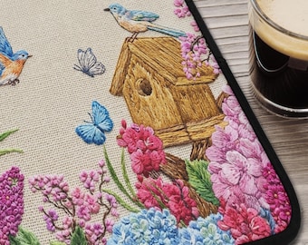 Laptophoes met imitatieborduurwerk en bloeiende bloemen, gewatteerde MacBook-hoes, computerhoes in cottagecore-stijl, iPad-hoes, tablethoes