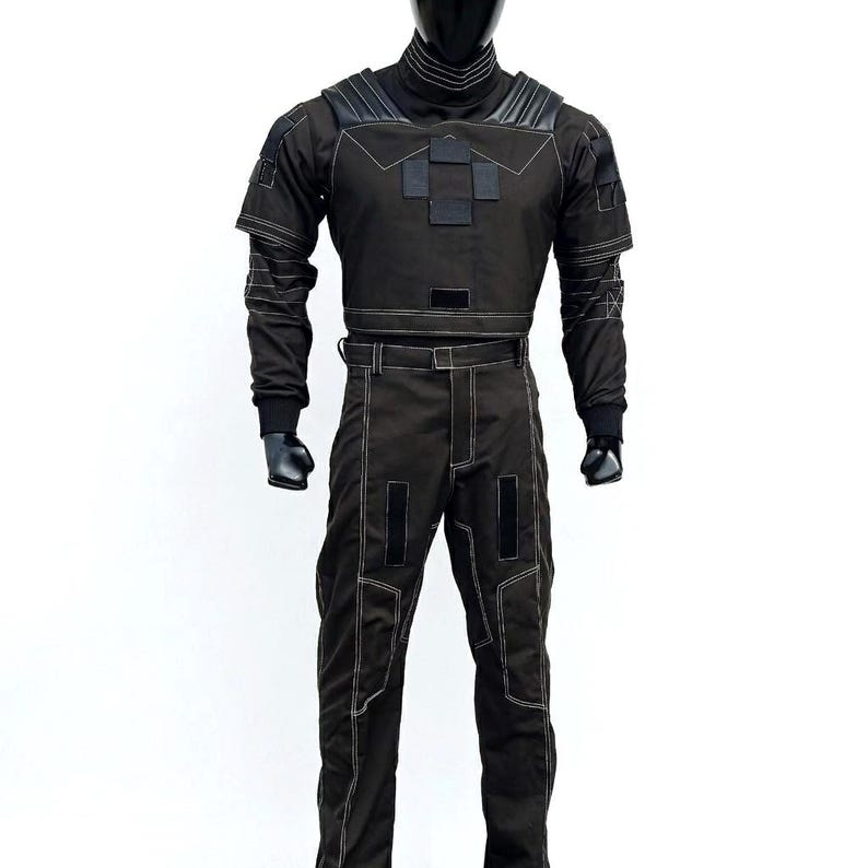 Handcrafted Mandalorian flight suit made from a durable cotton blend, featuring screen-accurate tailoring for bounty hunter cosplay.