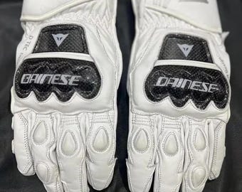Dainese Carbon Fiber Motorcykel Racing Handskar - Vitt Läder - Pro-Tek Skyddsutrustning