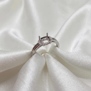7x5mm Oval Side Set with CZ Sterling Silver Pre-Notched Ring Setting, Prong Setted Engagement Ring, Stackable Ring, DIY Craft Supplies