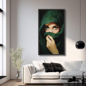 Canvaskunst mysterieuze vrouw groene ogen, gesluierde portretschildering, dramatische muurdecoratie afbeelding 3