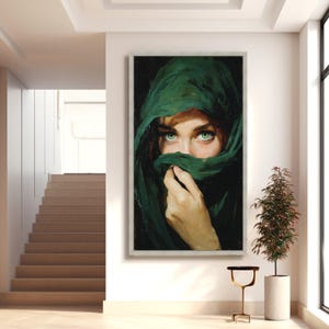 Canvaskunst mysterieuze vrouw groene ogen, gesluierde portretschildering, dramatische muurdecoratie afbeelding 4