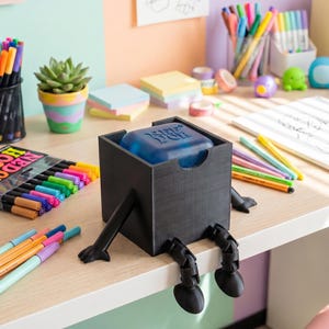 3D Gedruckter NeeDoh Halter - Stressball Aufbewahrungsbox, Schreibtisch Organizer & Auto Getränkehalter Fidget Tablett, Benutzerdefinierte Farben, Geschenkidee