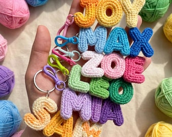Personalized Crochet Letter Keychain – Custom Name Initial Plush Keyring, Handmade Knitted Alphabet Bag Charm, Birthday Gift