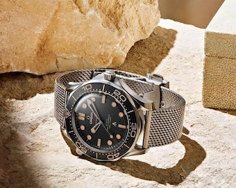 Vintage Omega Automatic luxury Sea Master James Bond Dial Date Analog Men's Wrist Watch