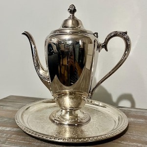 Vintage Rogers & Bro Primrose verzilverde koffiepot 2301 Dienbladset sierlijke jaren 40