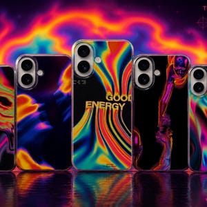 Pode incluir: Cinco capas para smartphone com estética de visão térmica e cores vibrantes de arco-íris em espiral sobre fundos pretos. A capa central exibe o texto GOOD ENERGY em letras amarelas. Cada capa possui um recorte para câmara de lente dupla.
