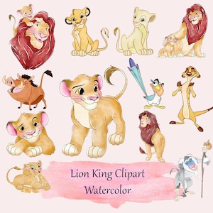 Puede incluir: Ilustraciones en acuarela de personajes de El Rey León, incluyendo a Simba, Nala, Mufasa, Timón, Pumba y Zazú. El texto "Lion King Clipart Watercolor" se muestra sobre un fondo rosa de acuarela.