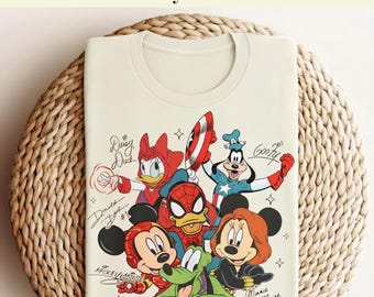 Disney Avengers DTF-överföring, Musse Pigg och vänner Marvel-serieomslag klart för tryckning, Superhjälte-mashup DTF, Disney-familjeresa 2026, Iron Man