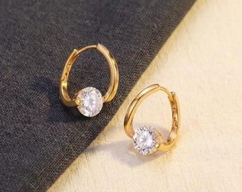 Pendientes de moissanita de 2 quilates hechos a mano con cierre de clip de plata de ley 925.