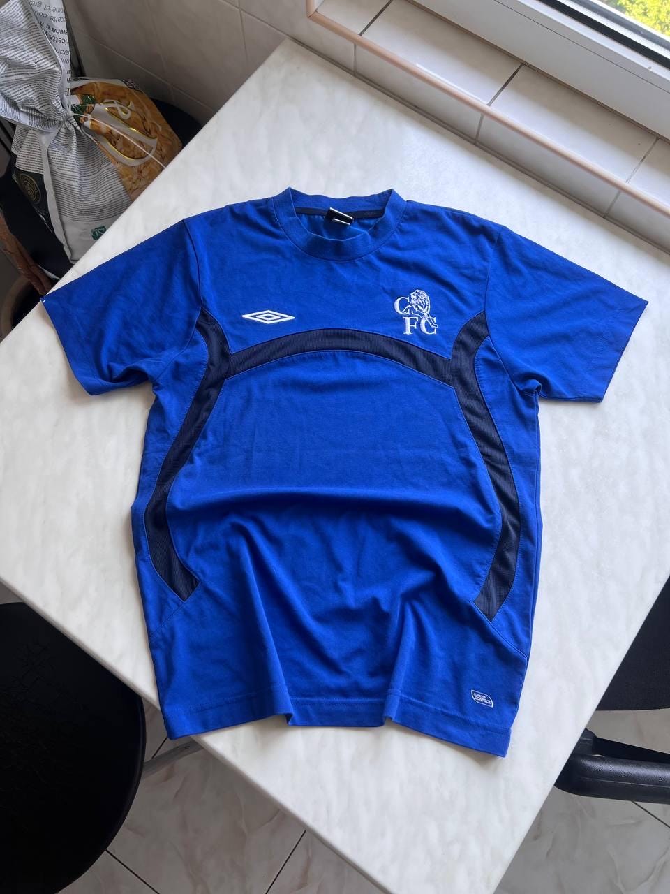 Umbro y2k Chelsea FC トレーナー　サイズXL Vintage Chelsea FC Umbro Training Shirt Blue Youth Yxl/boys XLB