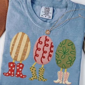 Sublimacja butów kowbojskich z motywem jajek w stylu western PNG, retro patchwork w stylu country DTF, wzór kowbojki w stylu nadmorskim