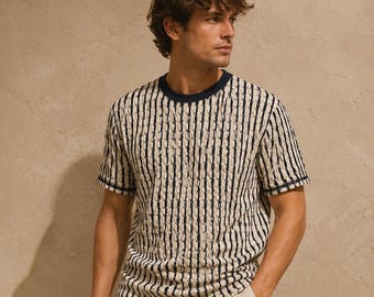 Camiseta de punto texturizada a rayas para hombre, manga corta, cuello redondo, ideal para el verano.