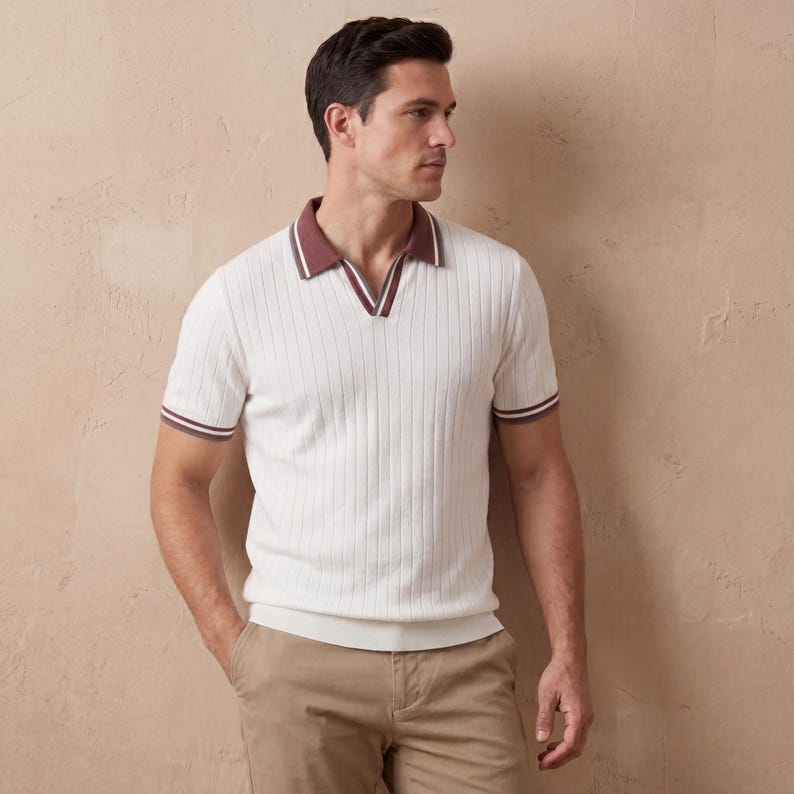 Polo de punto vintage para hombre, top de verano de algodón acanalado, corte retro ajustado. imagen 10