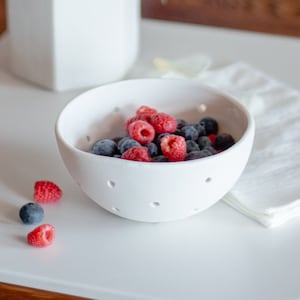 Porcelain Berry Bowl Colander, White Ceramic Berry Bowl, Handmade Ceramic Colander