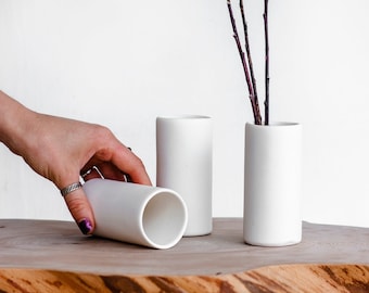 Modern White Bud Vase, Small Porcelain Ceramic Flower Vase