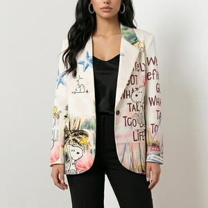 Konstnärlig skräddarsydd kavaj med popillustrationer, Modern kavaj med abstrakt mönster och citat, Kreativa streetwear-ytterkläder