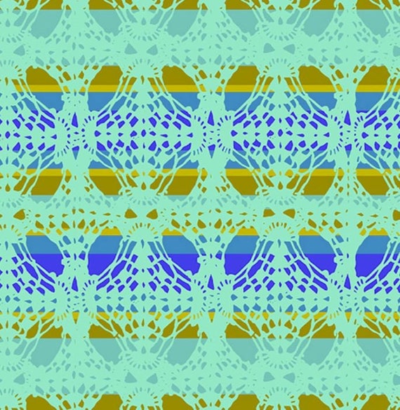 Chrysanthemum: Lace in Mint Chrysanthemum: Lace in Mint