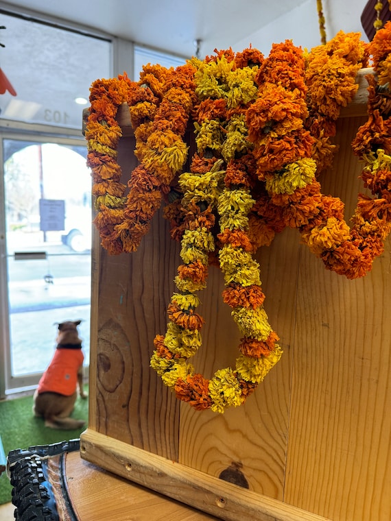 Real Marigold Garlands DRIED