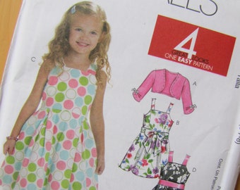 Uncut McCalls M6018 - Encogimiento de hombros, vestidos forrados y faja para niños y niñas - Tamaño 6-8