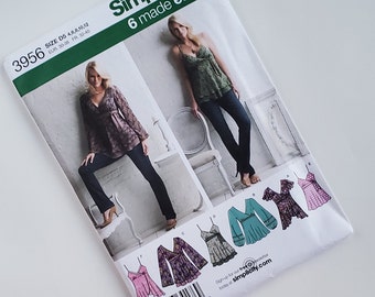 Uncut Simplicity 3956 Sewing Pattern - Misses Tops 6 Made Easy - Size 4-12