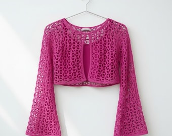Modello PDF per bolero in pizzo all'uncinetto, cardigan rosa a rete, crop top con maniche a campana, coprispalle estivo, tutorial per cardigan leggero in stile boho