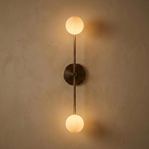 Moderne Messing Wandleuchte Double Globe Light Mitte des Jahrhunderts Vertikale Wandleuchte Minimalist Badezimmer Eitelkeit Beleuchtung Geschenk