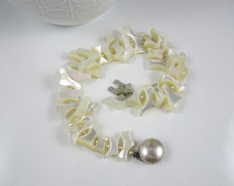 Shiny Vintage Highly Polished Ivory Shell Nuggets Bracelet