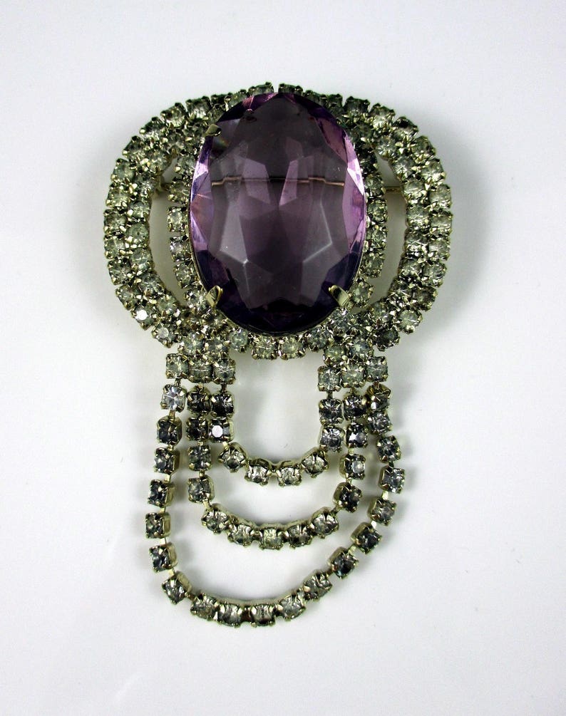 Gorgeous Multi-Faceted Light Amethyst Stone /& Clear Rhinestones Brooch Pin