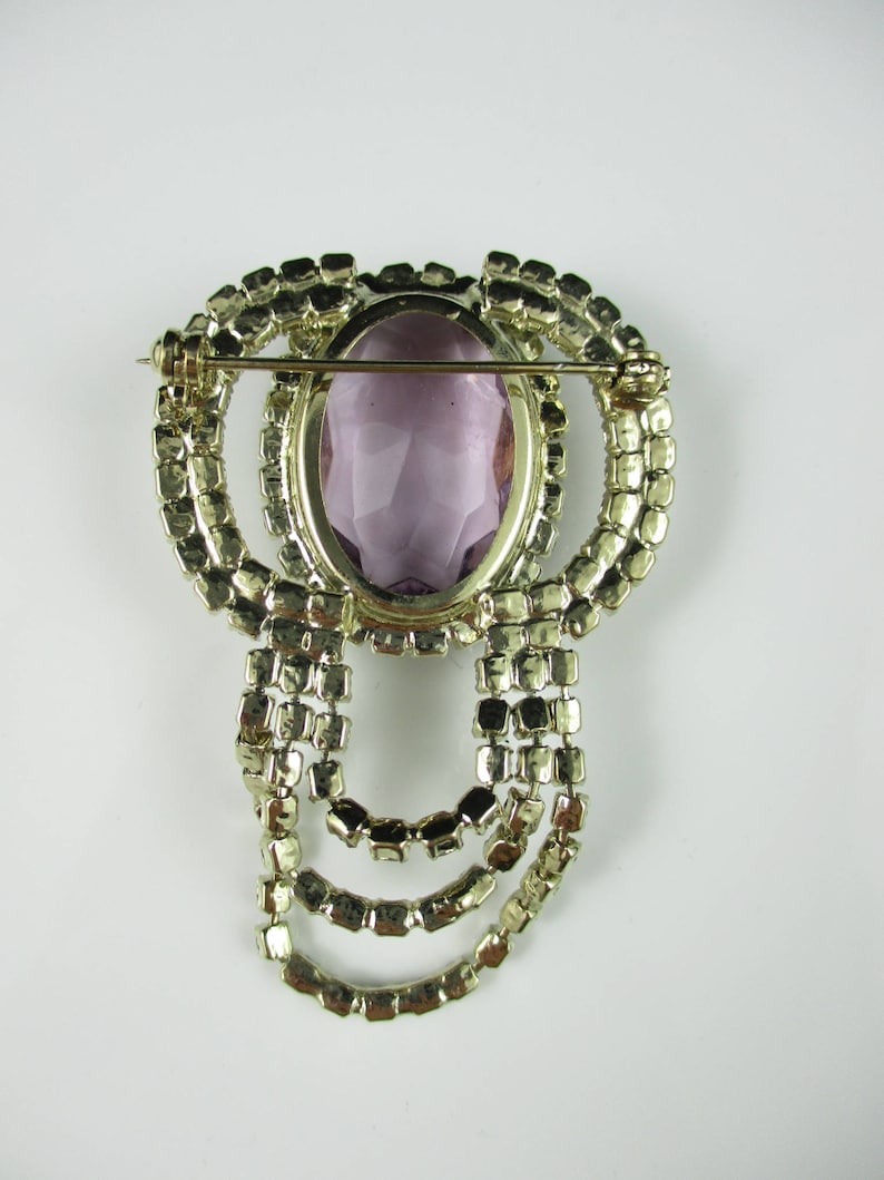 Gorgeous Multi-Faceted Light Amethyst Stone /& Clear Rhinestones Brooch Pin