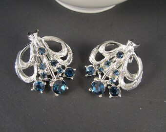 Gorgeous DODDS Blue Rhinestones Silver Tone Clip On Earrings