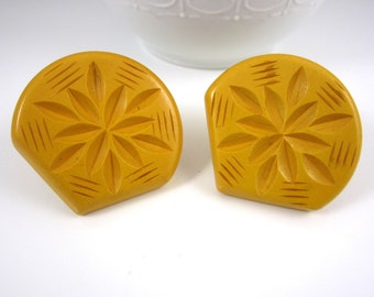 Elegant BAKELITE Carved Butterscotch Shoe Buckles