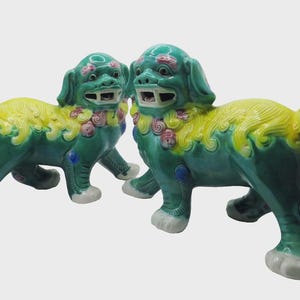 Early 20th Century Pair Chinese Porcelain Foo Dog Temple Lions Figurines Statuettes