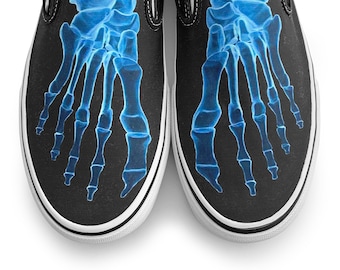 vans skeleton feet