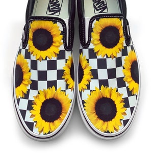 Slip on outlet vans with sunflowers
