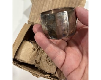 Anillos para servilletas chapados en plata, nuevos, procedentes de la India.