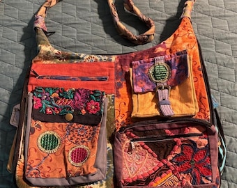 Increíble bolso estilo boho, hecho en India.
