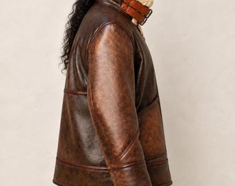 Chaqueta de piel de oveja con ribetes de cuero vintage, estilo retro de los 90.