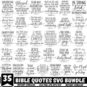 Könnte beinhalten: Eine Sammlung von 35 schwarz-weißen digitalen Grafikdesigns mit verschiedenen Bibelversen und religiösen Zitaten in unterschiedlichen Schriftstilen. Der Text enthält Phrasen wie Greater Love, Blessed, Fear Not und Trust in the Lord, ergänzt durch dekorative Elemente wie Herzen und Blätter.