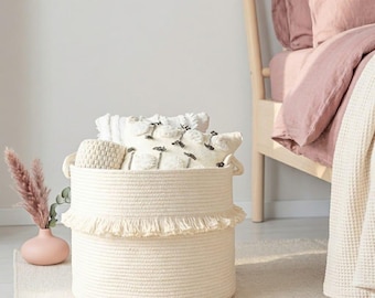 Grande cesto portaoggetti intrecciato con manici / Cesto decorativo in corda di cotone per riporre coperte, giocattoli e asciugamani / Organizzatore per la cameretta in stile boho
