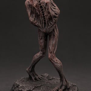 Silent Hill Acid Spitter Monster STL | Lying Figure Horror Creature Miniature | Silent Hill Inspired Tabletop Horror Model | STL File