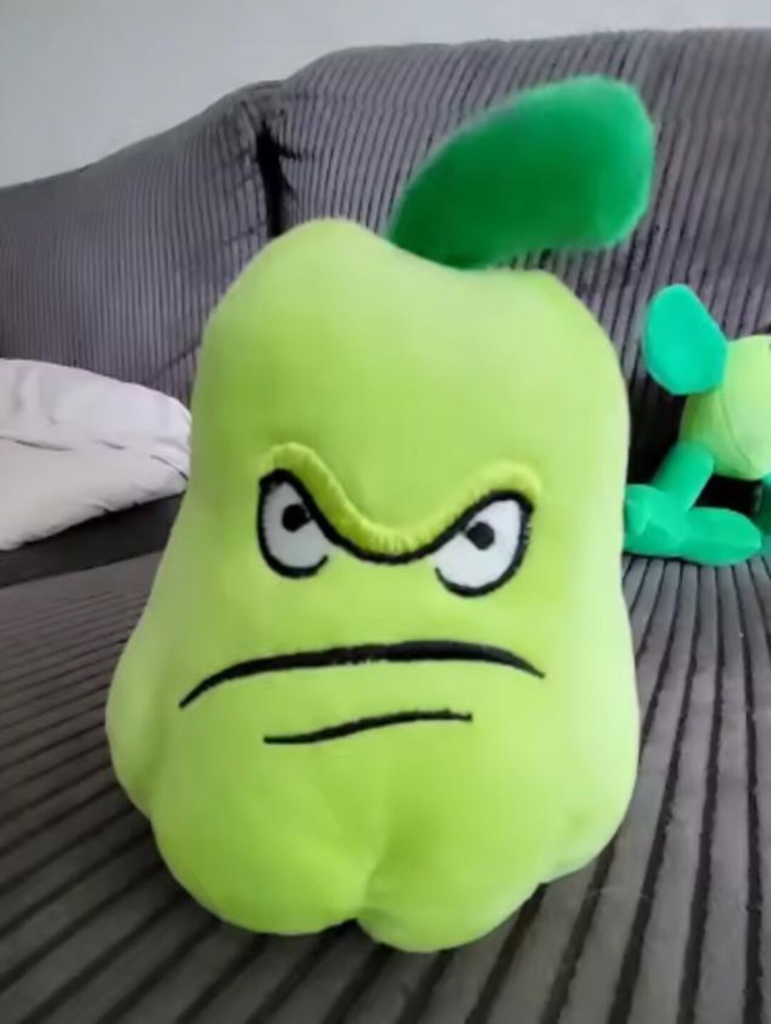 Grumpy Green Sprout Plush Toy: Funny Angry Plant Stuffed Companion 20cm ...