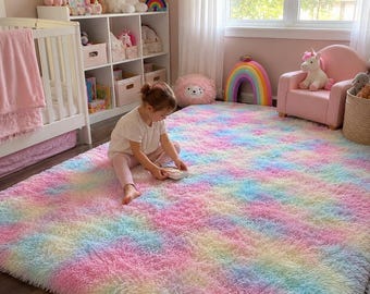 Tapis shaggy arc-en-ciel pastel : Tapis moelleux en microfibre, idéal pour la chambre d'enfant, la salle de jeux ou comme cadeau décoratif.